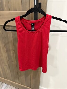 Classic Red Scoop Tank Top — Women's Essential